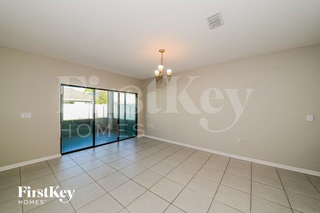 Foto del edificio - 3911 Willow Walk Dr