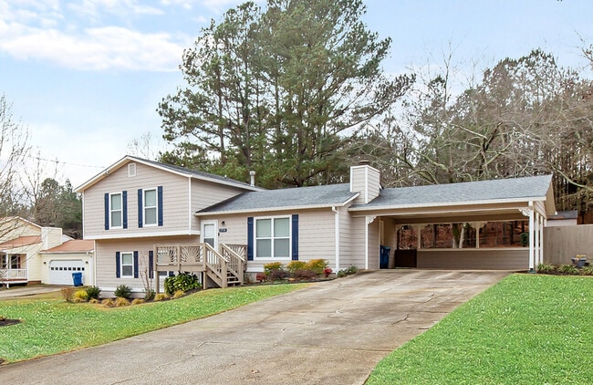 Building Photo - 2730 Tybee Dr NE
