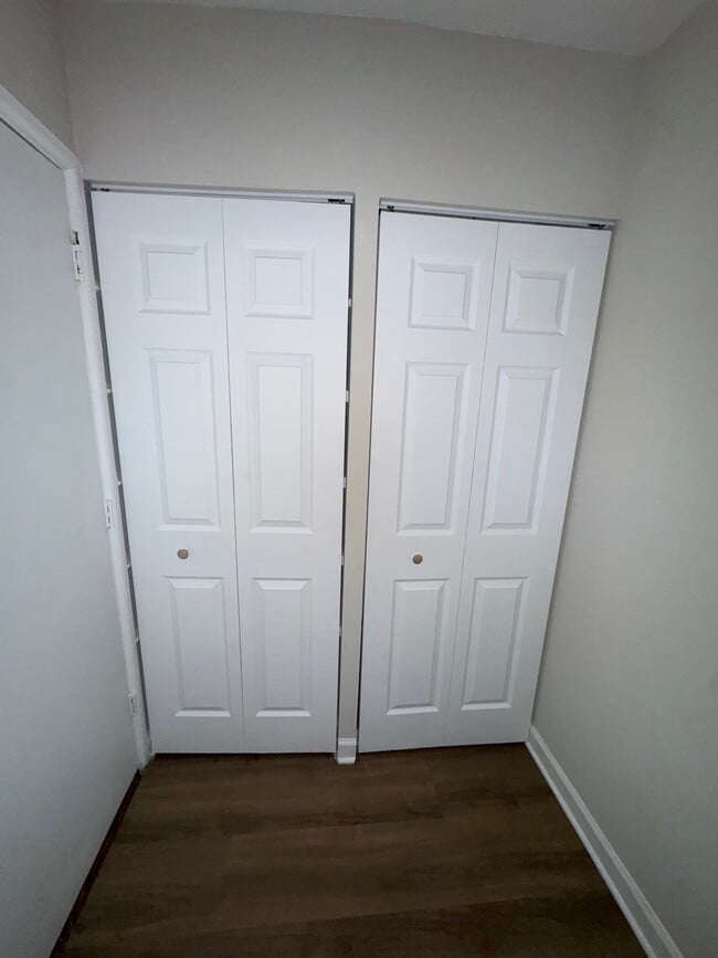 Foto del edificio - 5919 N Kenmore Ave