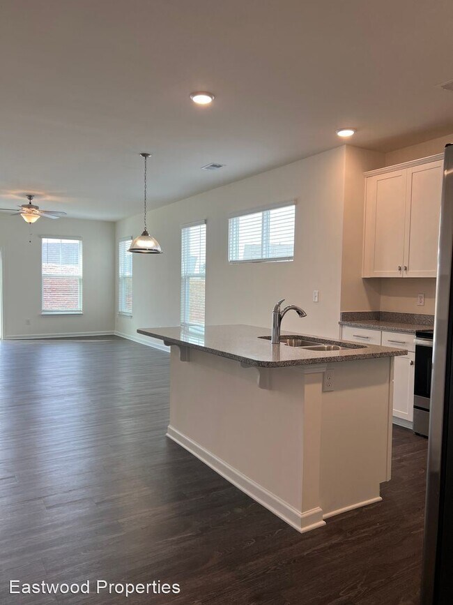 Foto del edificio - 4 br, 3.5 bath House - 6086 Haddington Drive