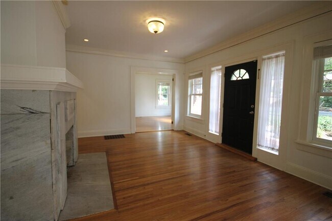 Foto del edificio - 1278 N Morningside Dr NE