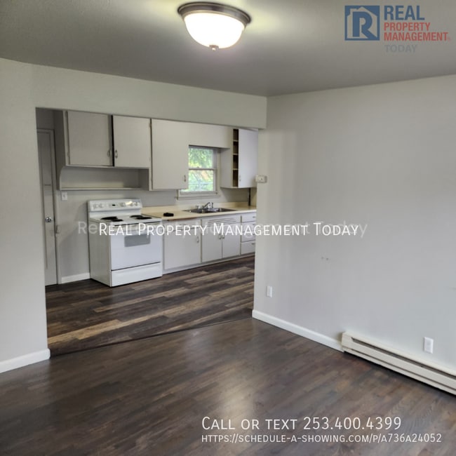 Foto del edificio - 8420 1/2 South Tacoma Way-2