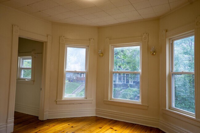 Foto del edificio - 513 Columbus Ave