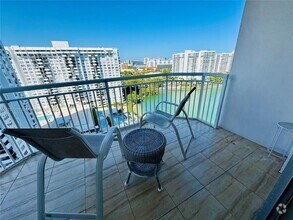 Building Photo - 18071 Biscayne Blvd