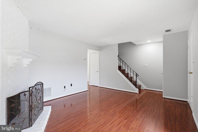 Foto del edificio - 1211 Springtide Pl