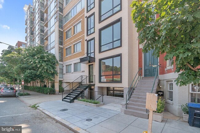 Building Photo - 1312 13th St NW