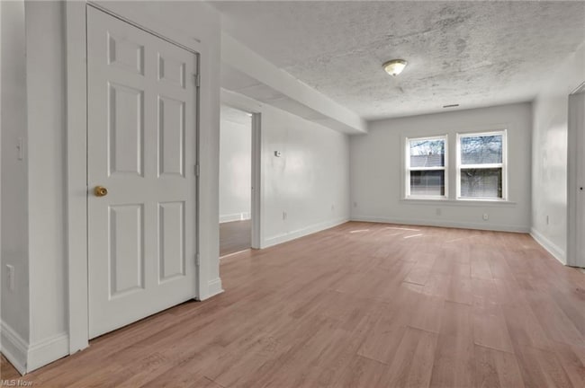 Foto del edificio - 317 E 156th St