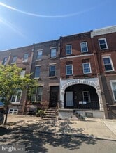 Building Photo - 1918 W Diamond St