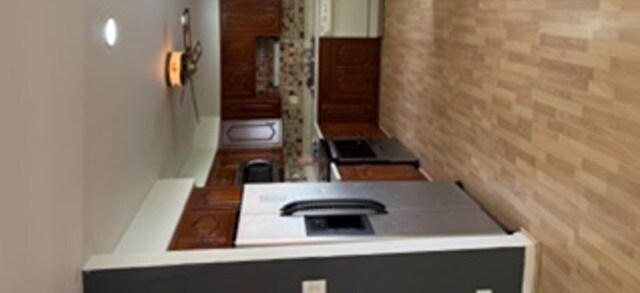 Foto del edificio - 510 Shadywood Ln