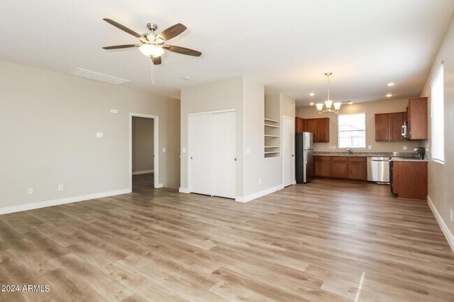 Building Photo - 3002 S 101st Ln