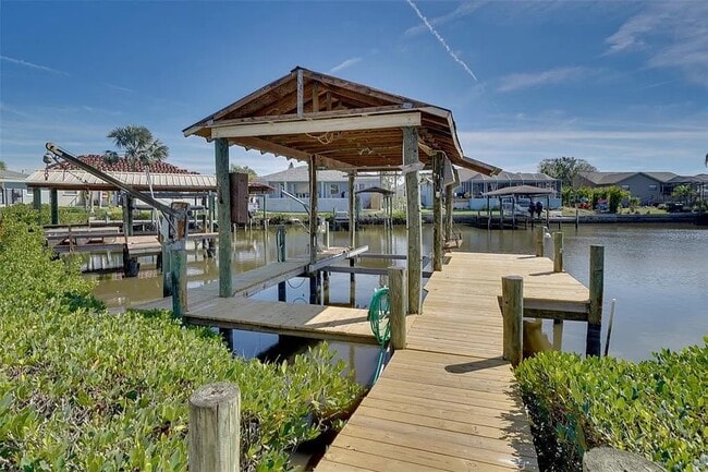 Foto del edificio - 802 Eagle Ln