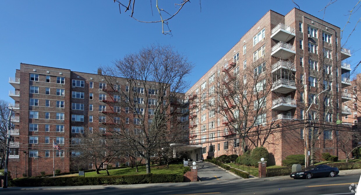 333 Bronx River Rd, Yonkers, NY 10704 Apartments in Yonkers, NY