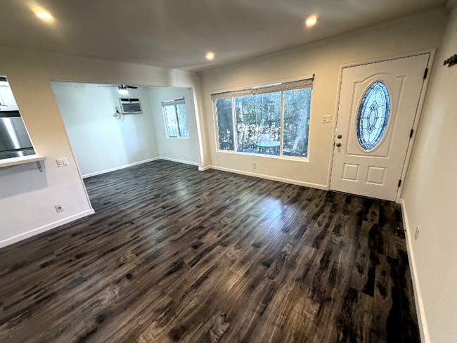 Photo - 1040 N Sierra Bonita Ave Apartment