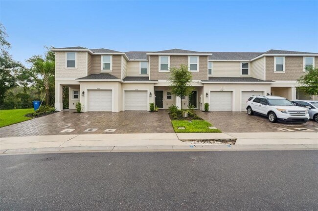 Building Photo - 2576 Penguin Blvd