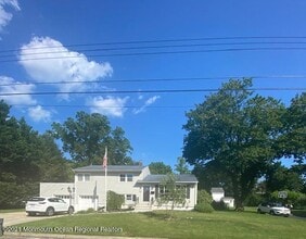 Building Photo - 14 Hilltop Rd