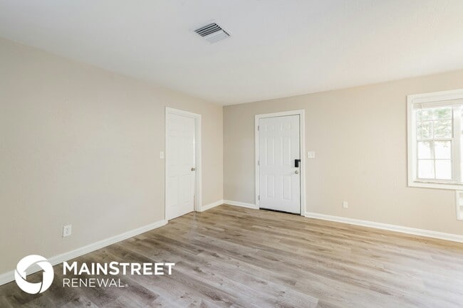 Building Photo - 1524 W River Shore Way