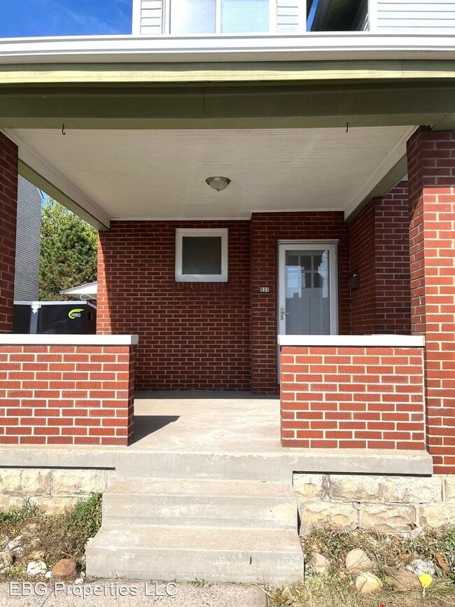 Building Photo - 3 br, 1 bath House - 930 Yetta Ave