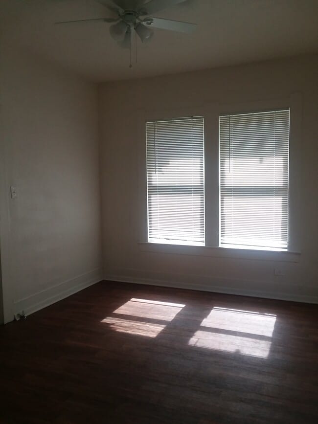 Building Photo - 575 Campus St