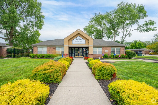 Building Photo - The Reserve at Franklin Glenn