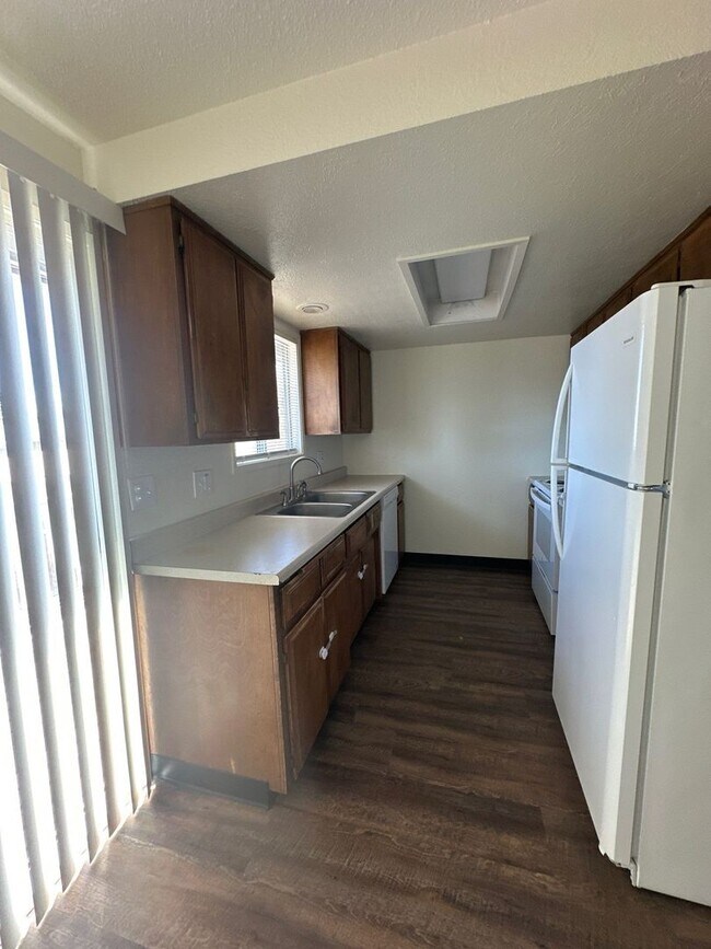 Foto del edificio - 1420 Pleasant Ave