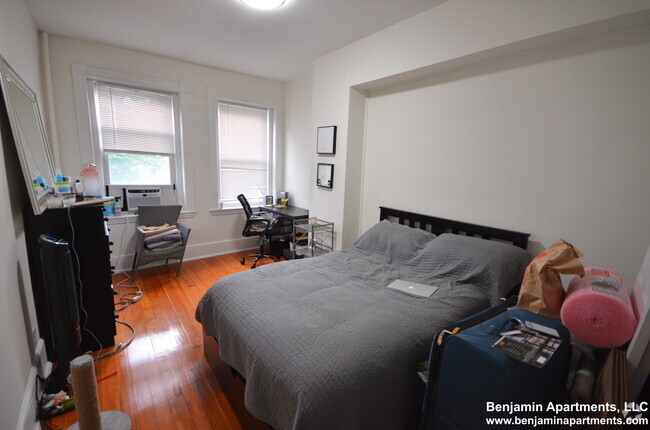 Building Photo - 73 Brighton Ave