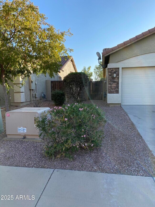 Building Photo - 16311 N 168th Ave