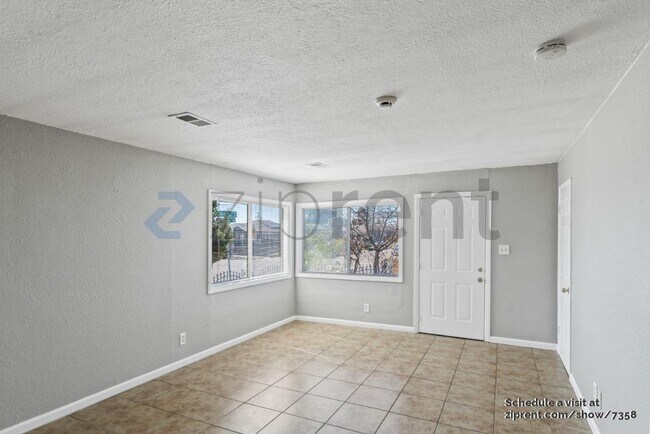 Building Photo - 166 S 37th St