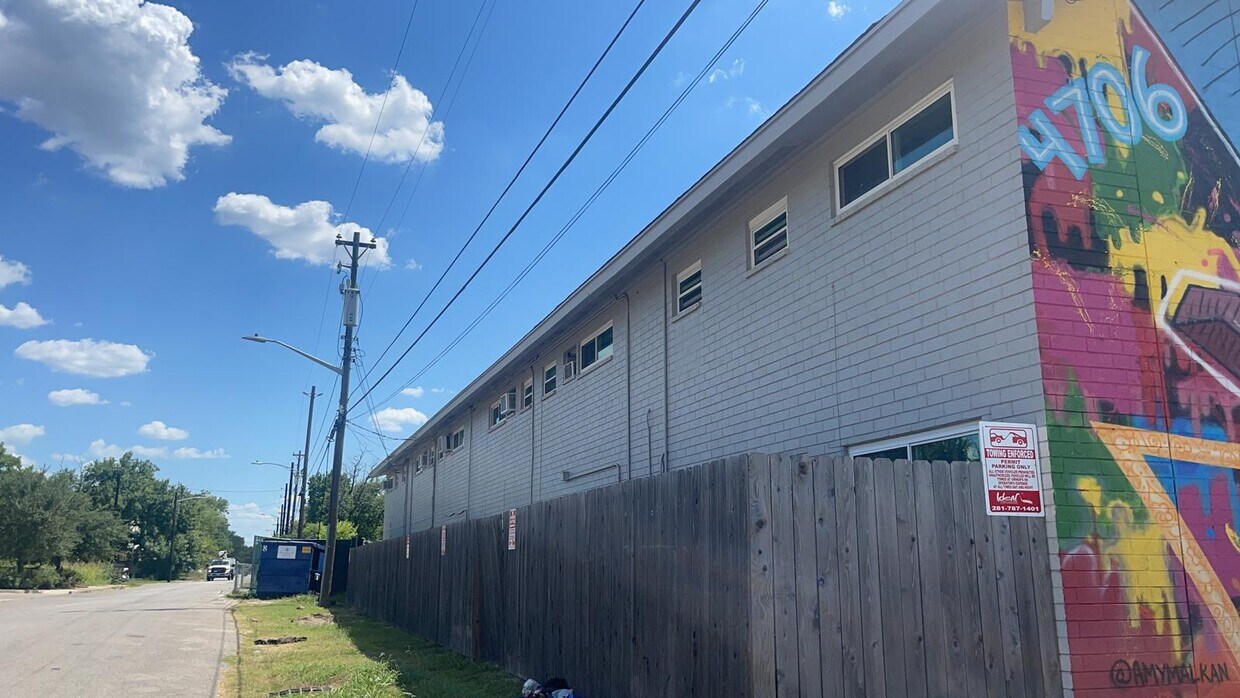 4706 yellowstone Blvd Unit 1, Houston, TX 77021 4706 yellowstone Blvd