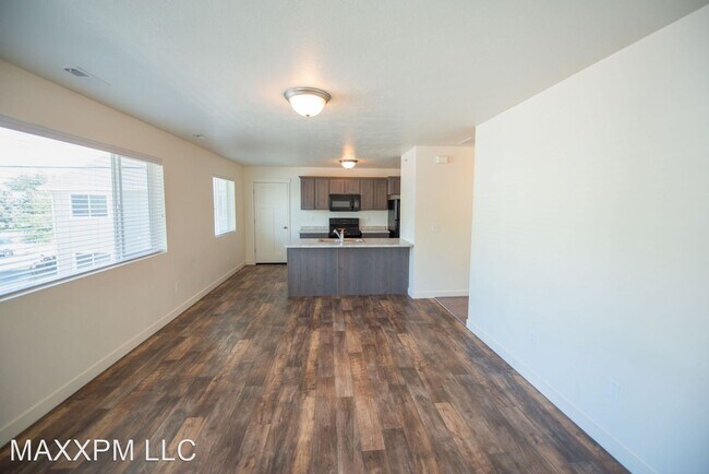 Foto del edificio - 656 W Meadow Dr