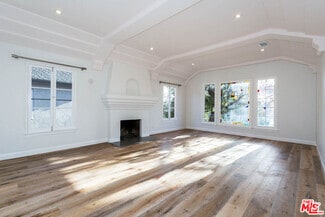 Building Photo - 994 Stearns Dr