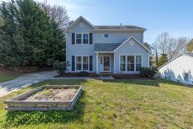 Foto del edificio - Immaculate updated 2 story 3 bedroom 2.5 bathroom house in the Briarwood area Greensboro