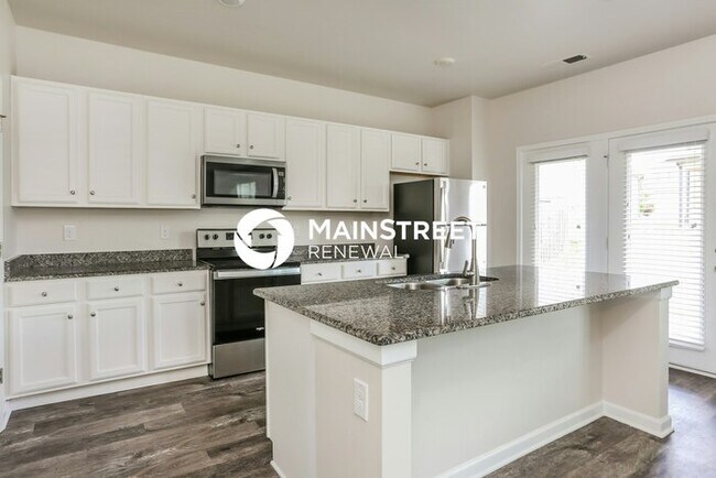 Building Photo - 4 Bedroom Pet-Friendly Home in MCDONOUGH, GA with Main Street Renewal