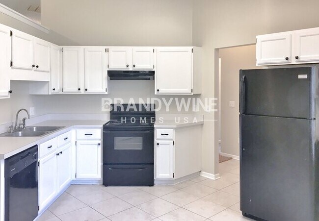 Building Photo - 8592 Bandera Cir W