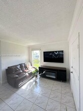 Building Photo - 3901 SW 78th Ct