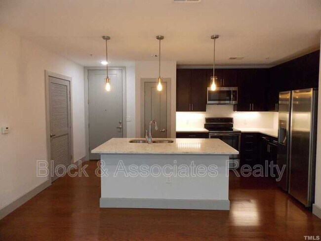 Foto del edificio - 1300 St Marys St