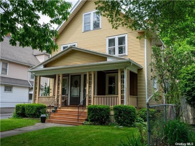 Primary Photo - 200 Knickerbocker Ave