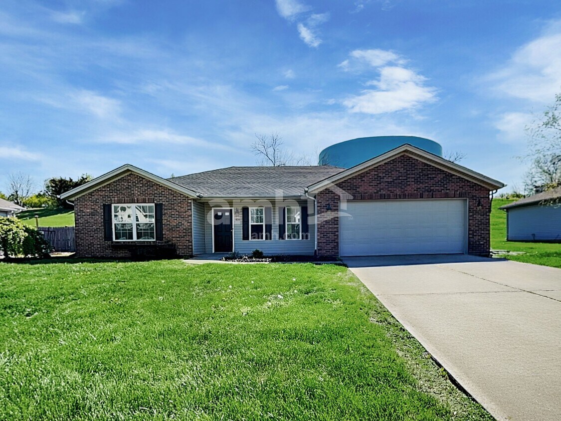 Primary Photo - 834 Ginger Ridge Dr