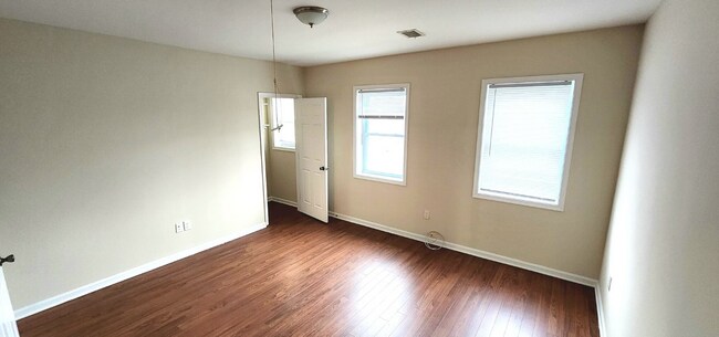 Foto del edificio - 173 36th St NE