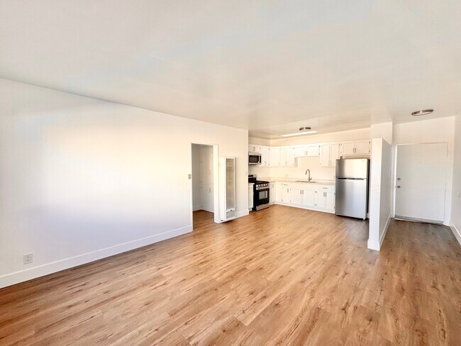 Foto del edificio - 2718 Cochran Ave