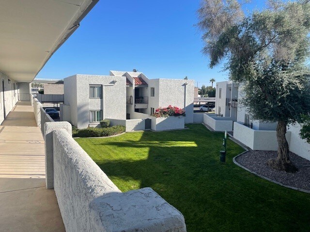 Foto del edificio - 3313 N 68th St