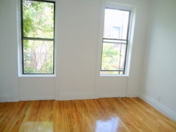 Building Photo - 430 W 46th St