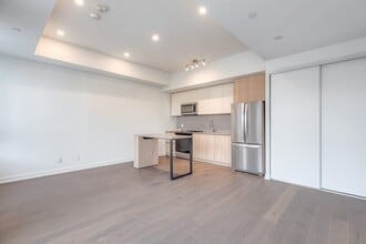 Building Photo - 15 Maryport Ave