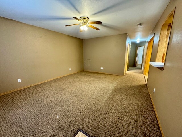 Building Photo - 417 N Pleasant St