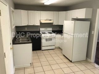 Building Photo - 4322 Glenwood Pkwy