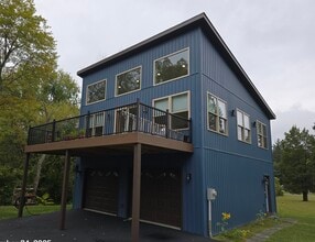 Building Photo - 416 S Eberhart Rd