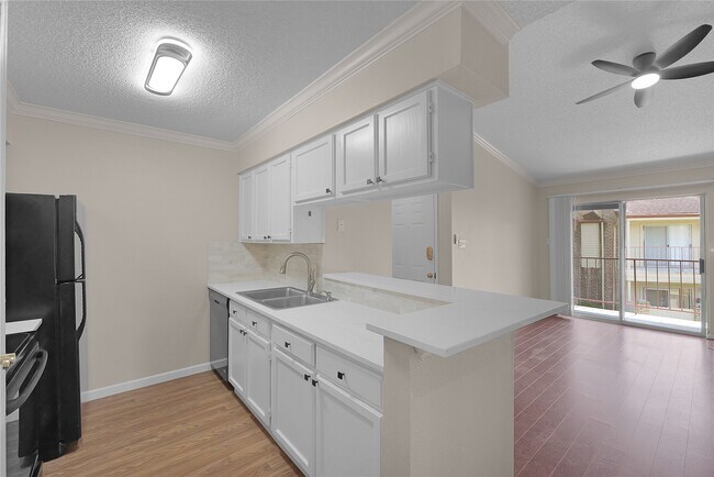 Foto del edificio - 2120 El Paseo St