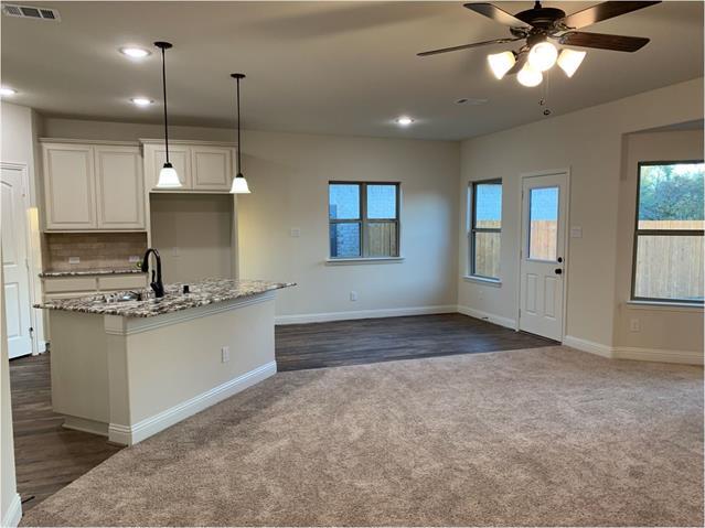 Building Photo - 7806 Cottonwood Dr
