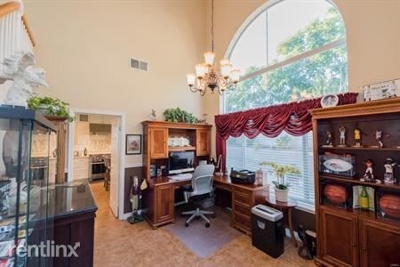 Building Photo - 4 br, 3 bath House - 3831 Santa Lucia St