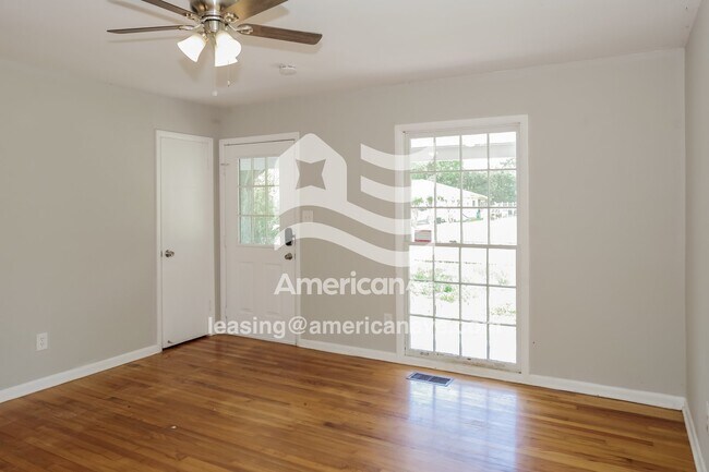Foto del edificio - 2232 Harrison St SE