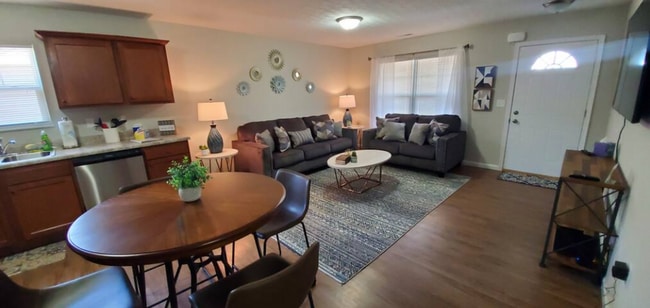 Photo - Great new construction fully furnished and... House